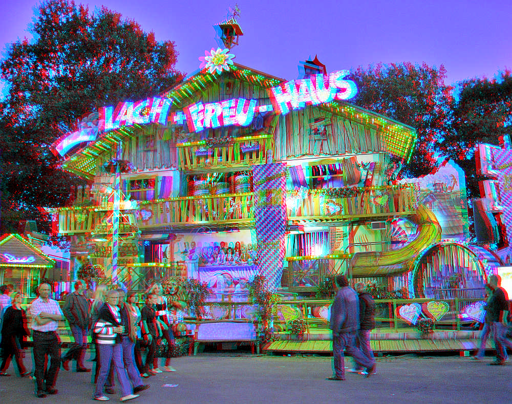 Lach + Freu - Haus (3D für Rot/Cyan Brille)