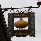 Ladenburg-Wirtshausschild Zwiwwel