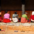 ladies in bhaktapur