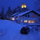 Ladis Burg am Abend