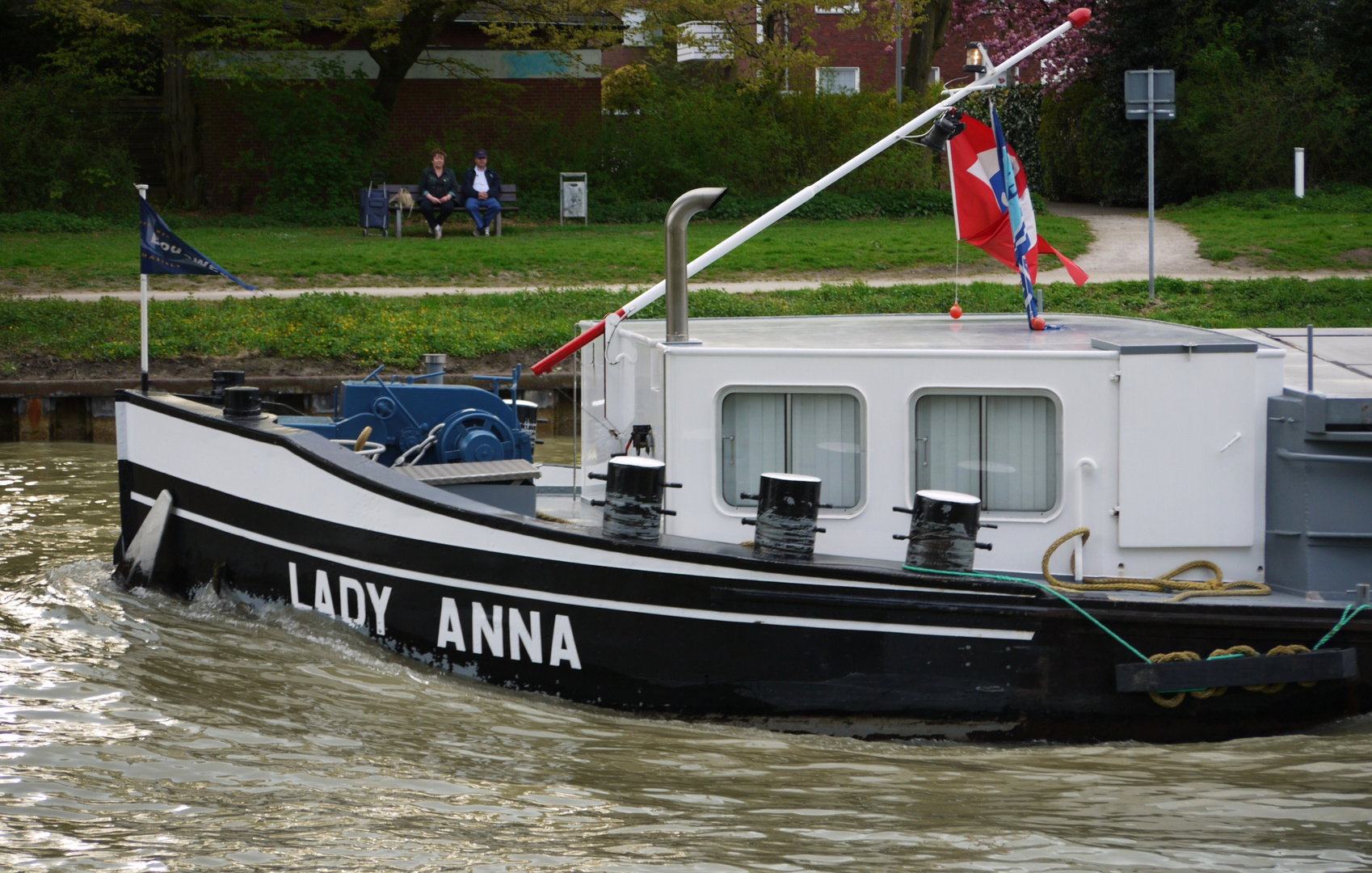 LADY ANNA...und 2 im Gleichklang...