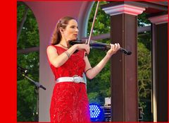 lady IN red