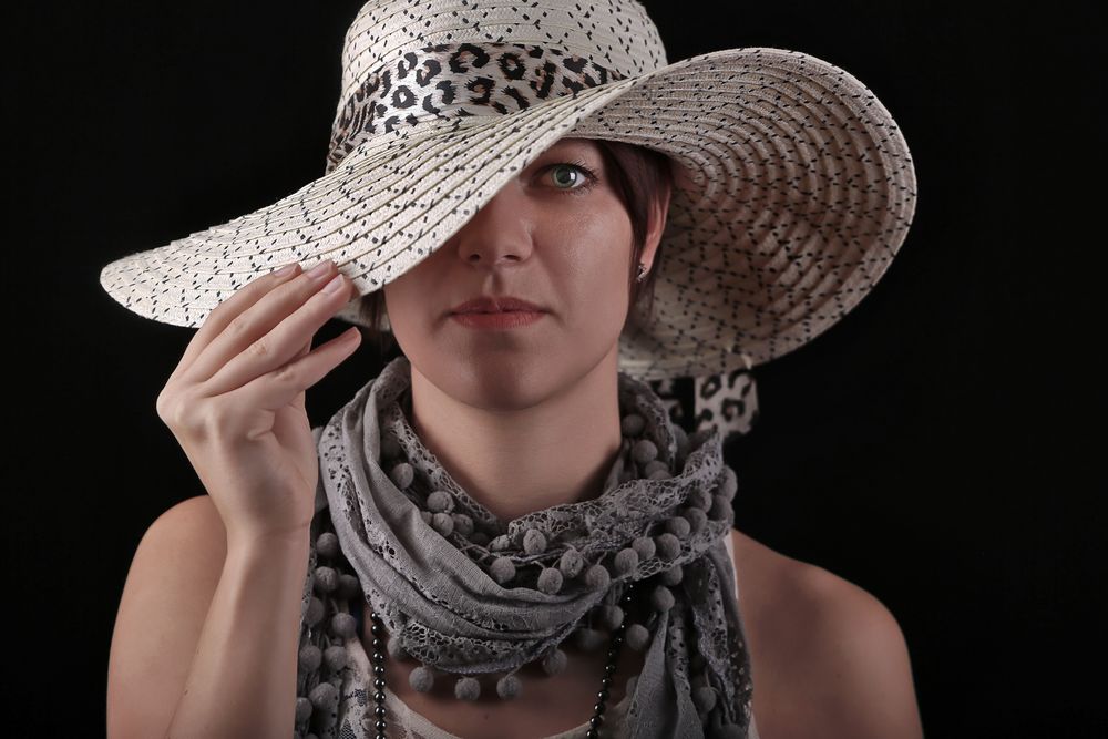 Lady mit Hut Foto & Bild portrait, studio, girl Bilder auf