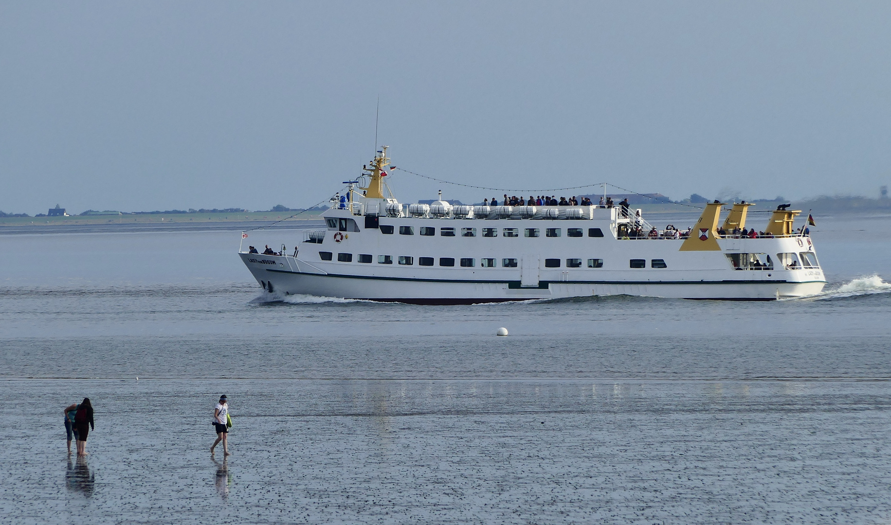 LADY VON BÜSUM vor Büsum (2)