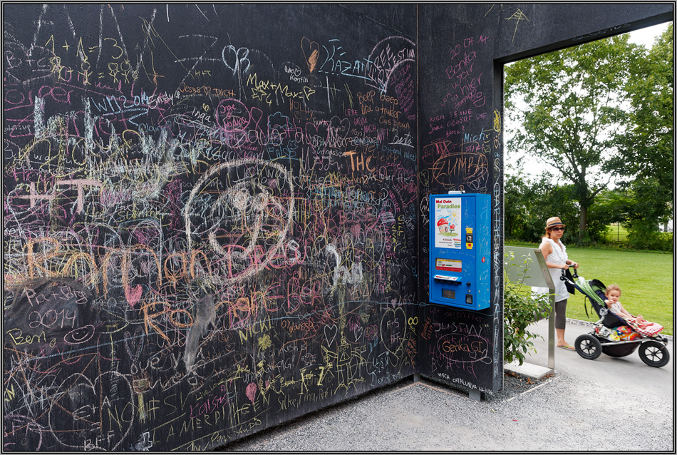 Lächeln an der Wand