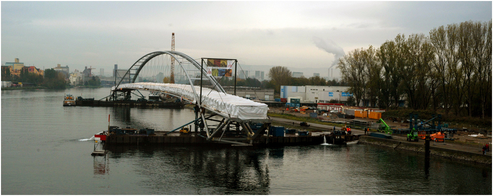 längste Fussgängerbrücke der Welt