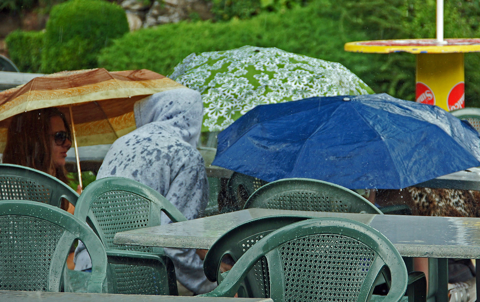 Lager im Regen