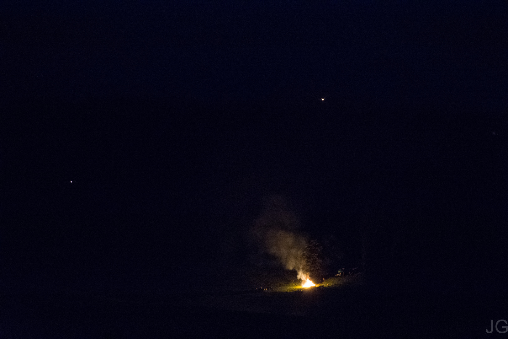 Lagerfeuer am Wald