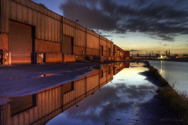 Lagerschuppen am Baakenhafen.
