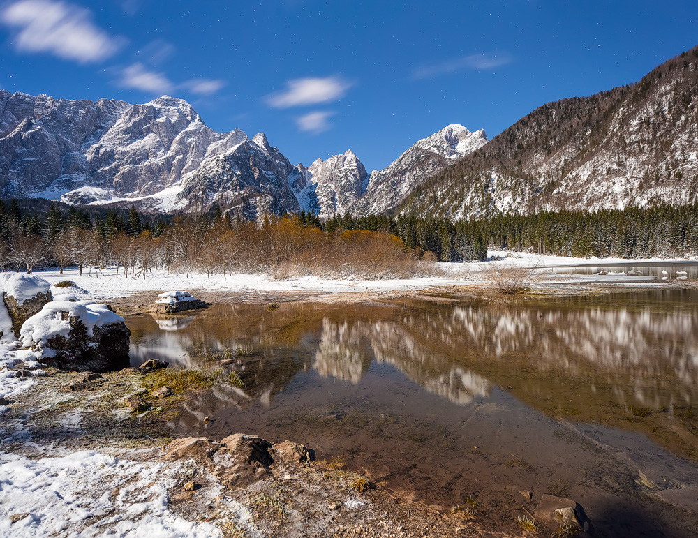 Laghi di fusini bei Vollmond