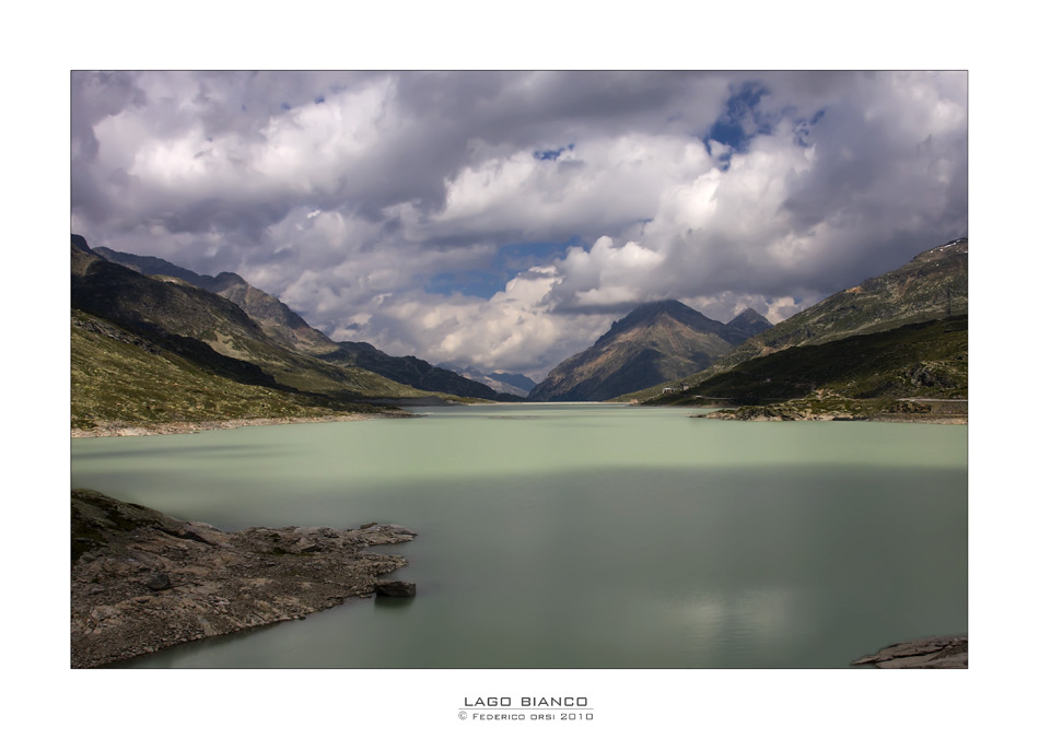 lago bianco