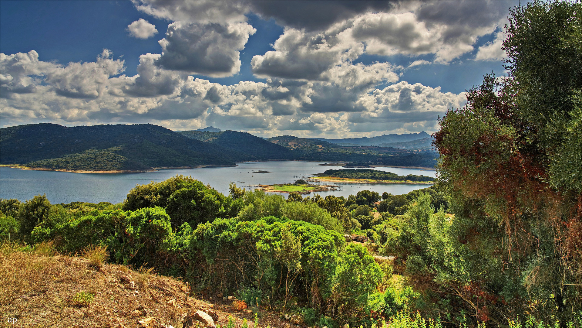 Lago del Liscia