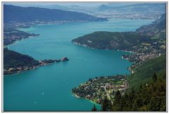 lago di annecy visto dal cielo....