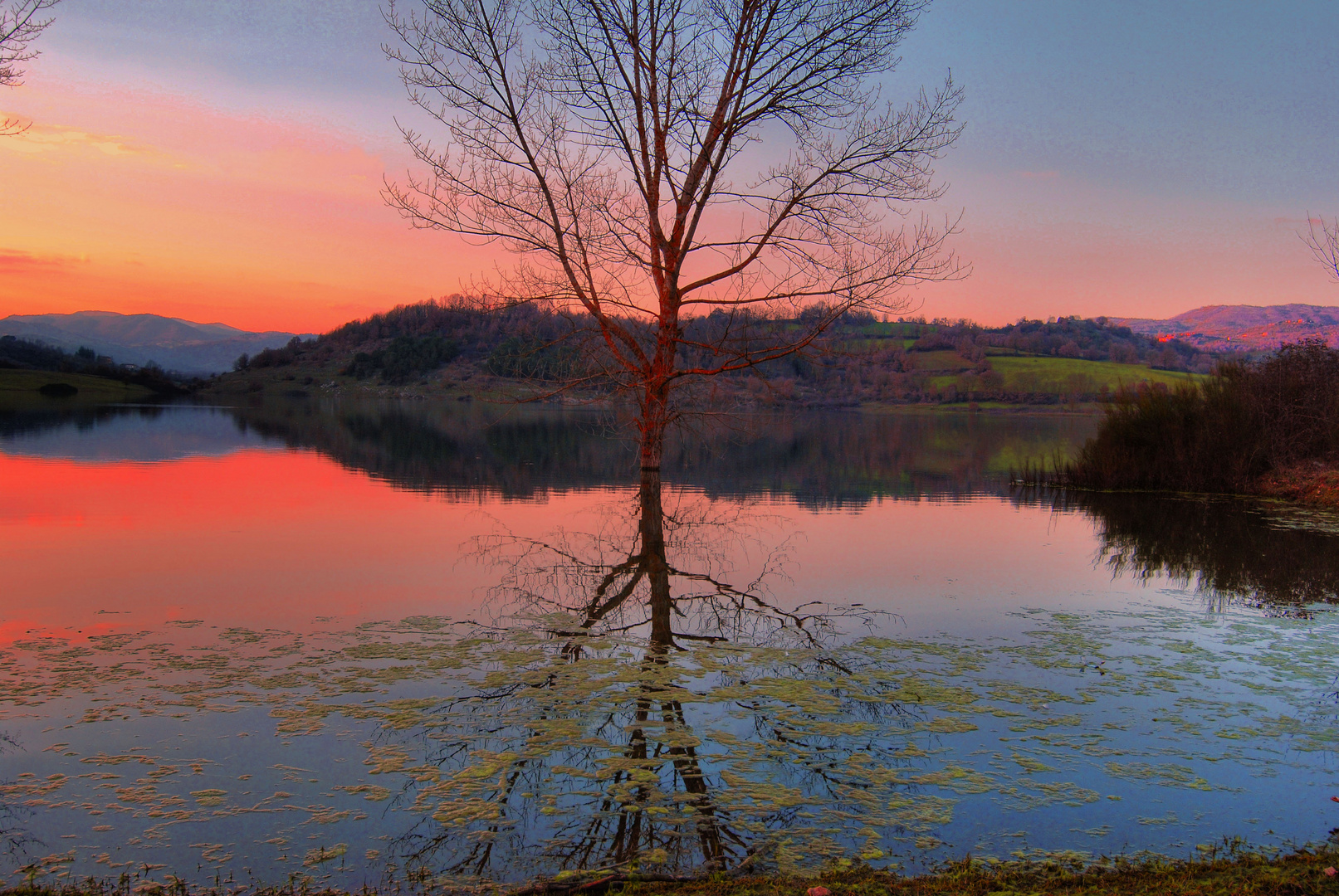 Lago di Canterno