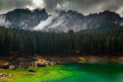 Lago di Carezza