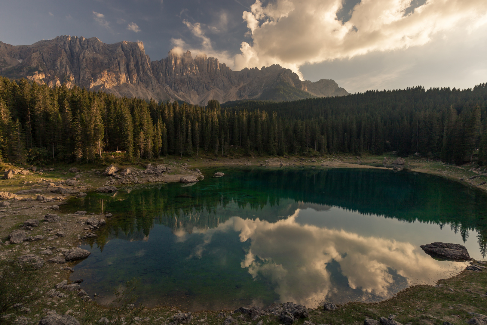 Lago di Carezza Foto & Bild landschaft, bach, fluss & see, see, teich