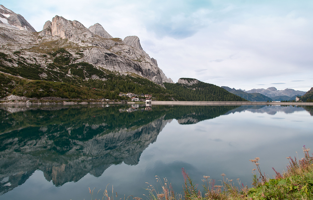 Lago di Fedaia