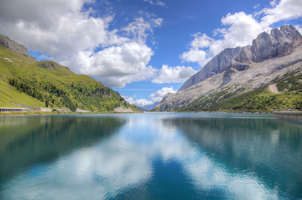 Lago di Fedaia