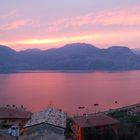 ... Lago di Garda con rosso