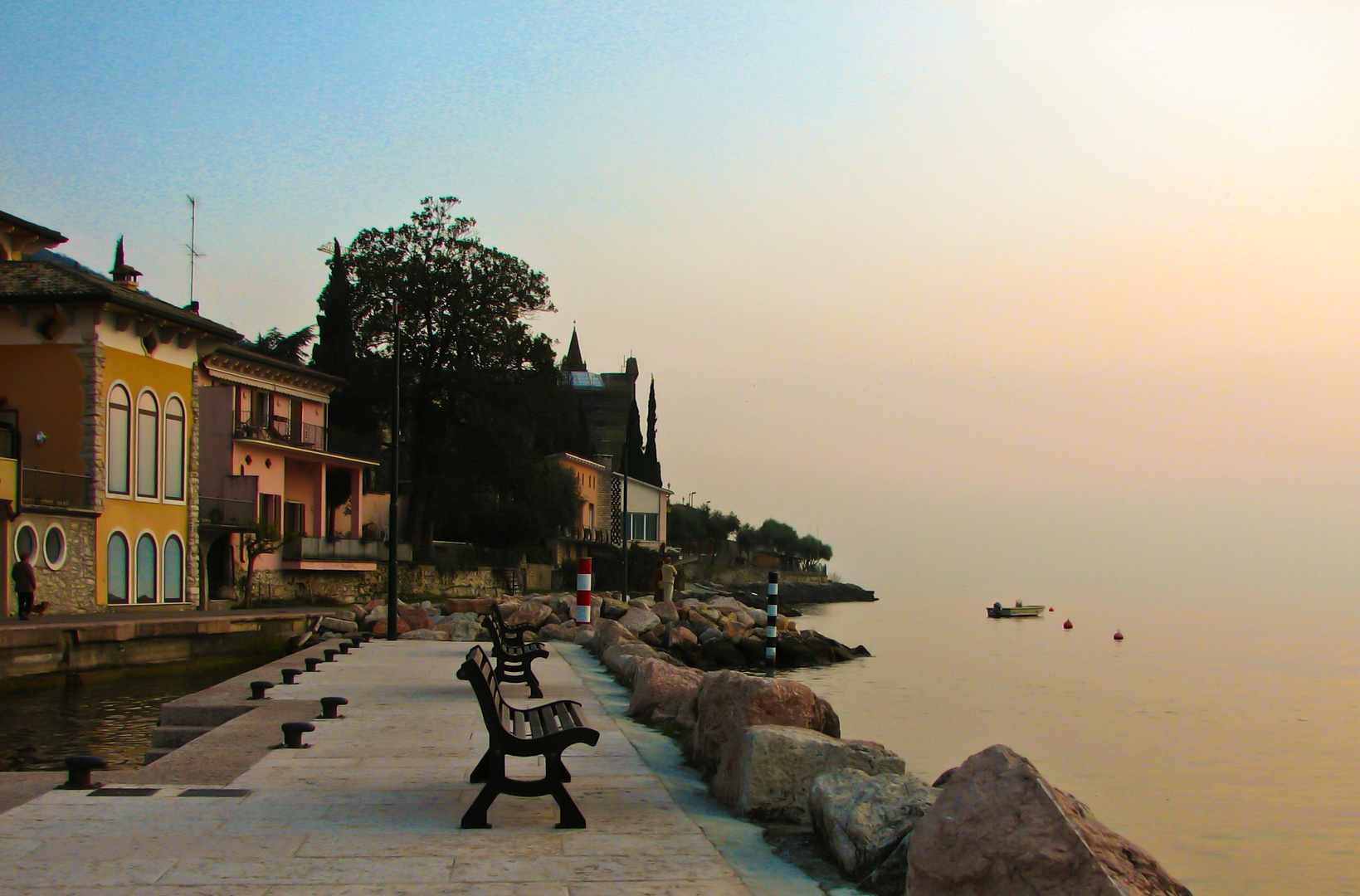 Lago di Garda d'inverno.