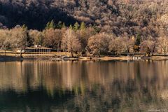 Lago di Ghirla, riflessi