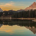 Lago di Misurina con le tre cime di Lavaredo....