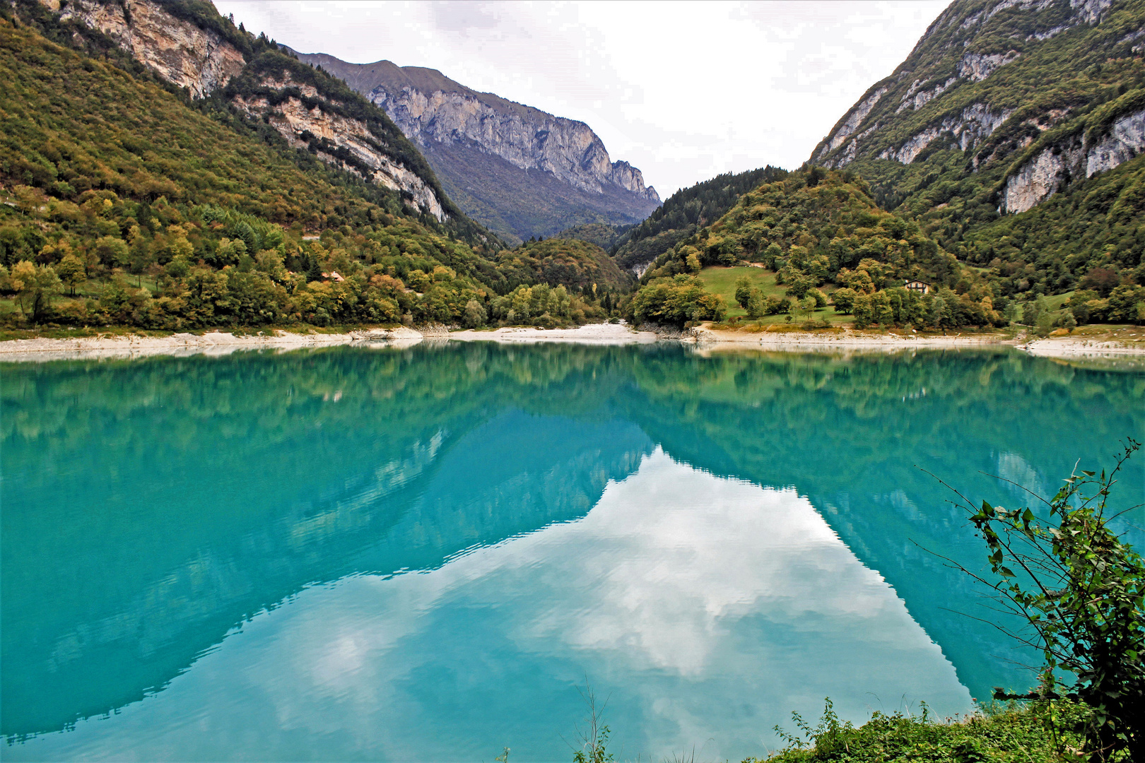 Lago di Tenno im Trentino