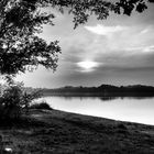 Lago di Varese, sole calante