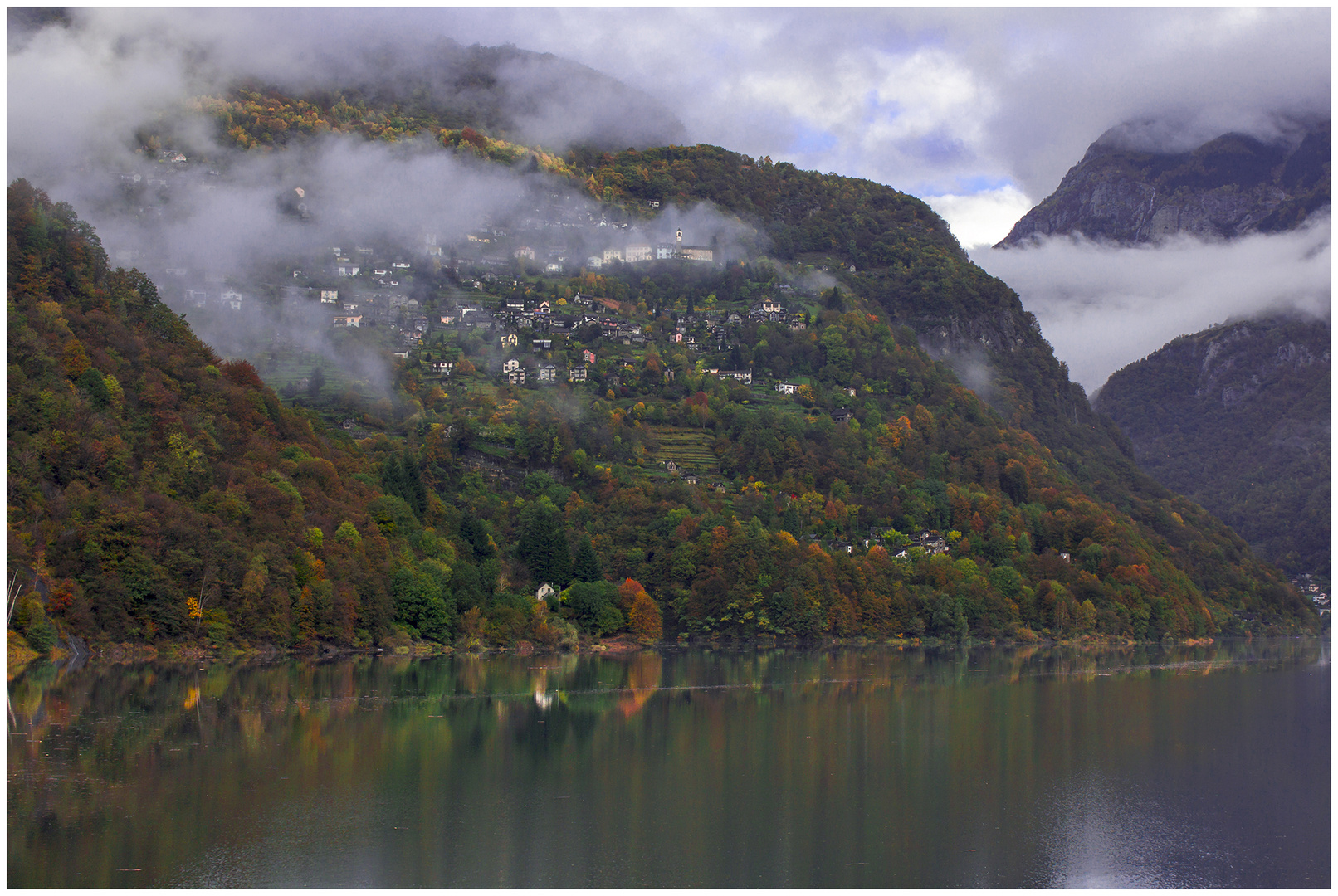 Lago di Vogorno