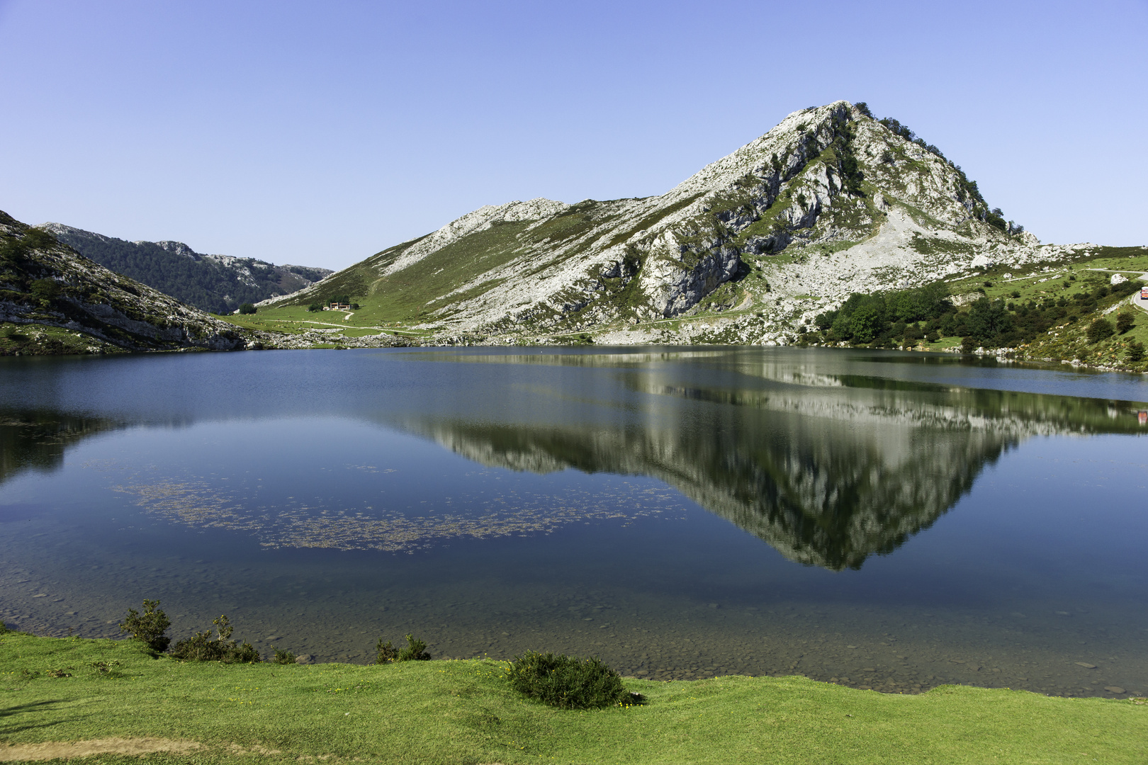 Lago Enol Foto & Bild europe, spain, landschaft Bilder auf