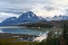 Lago Grey