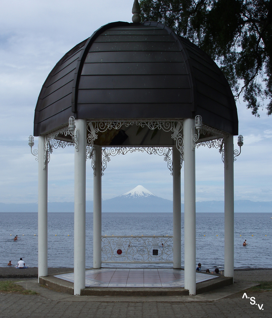 LAGO LLANQUIHUE - CHILE