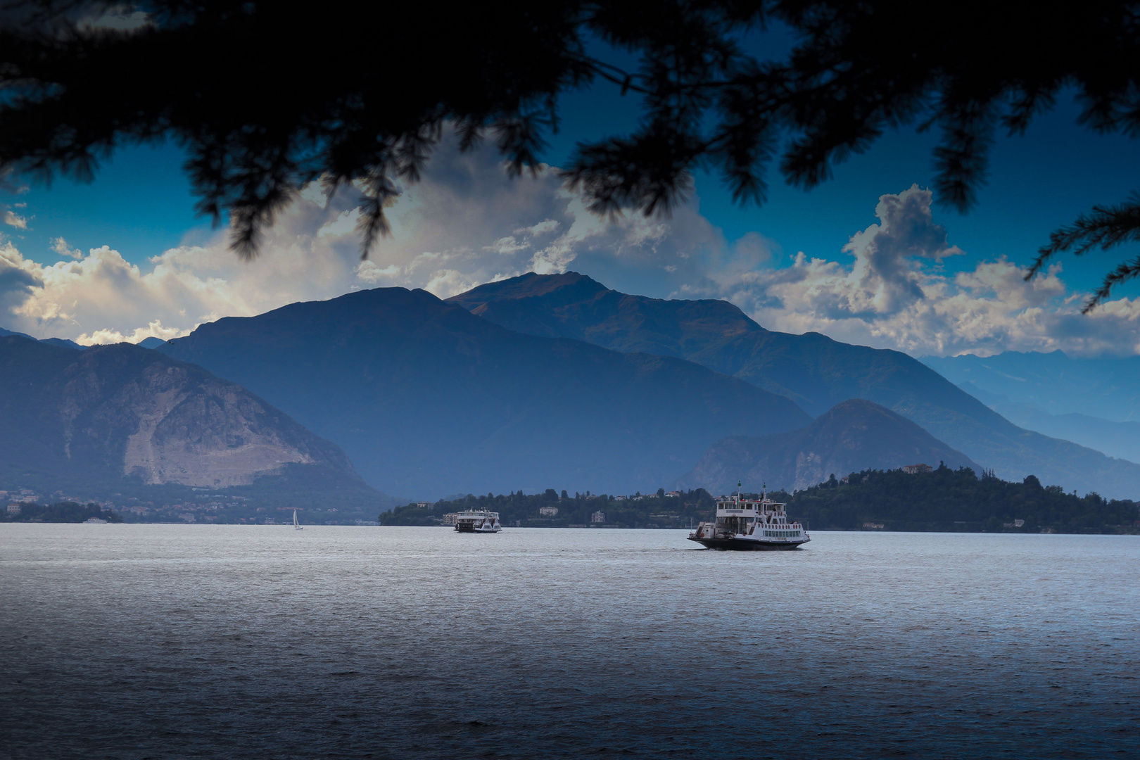 Lago Maggiore Luino am Abend