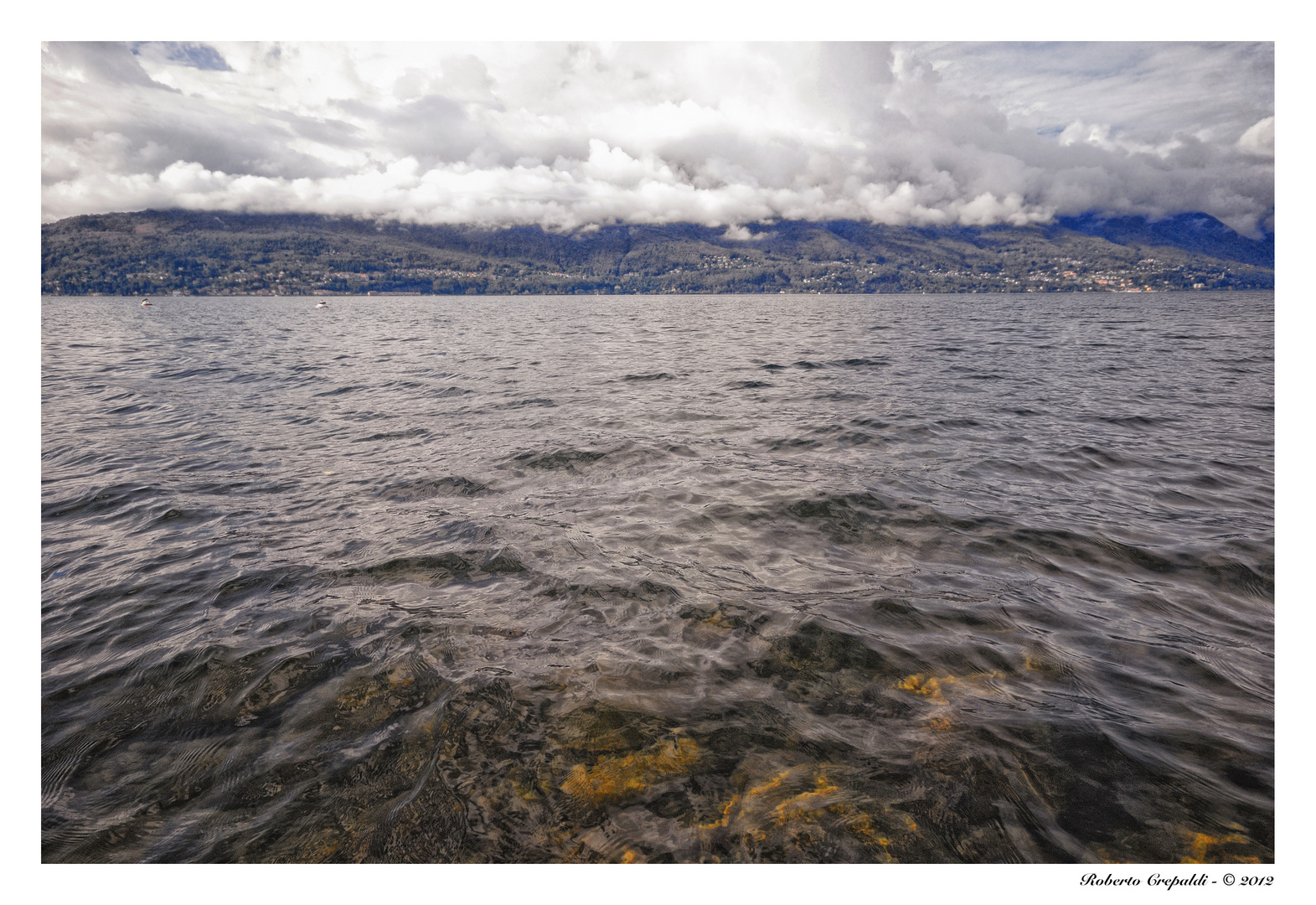 Lago Maggiore, nuvole su Ghiffa