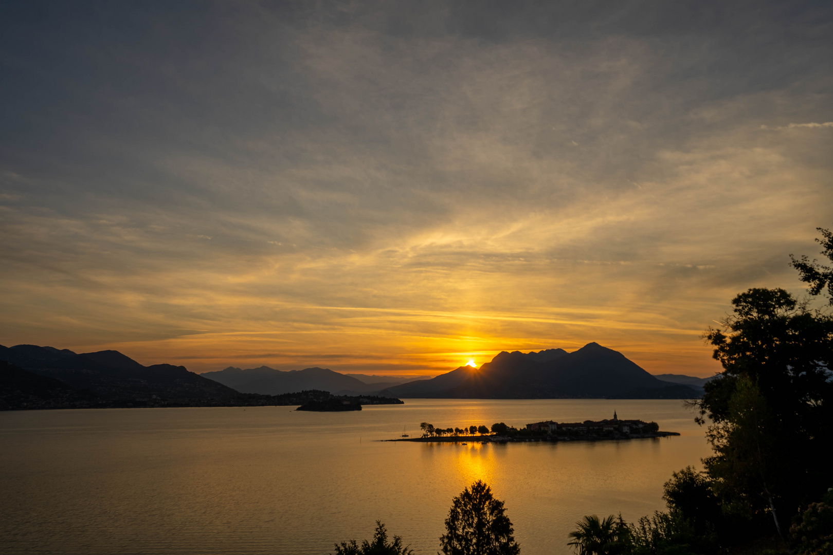 Lago Maggiore:Sunrise