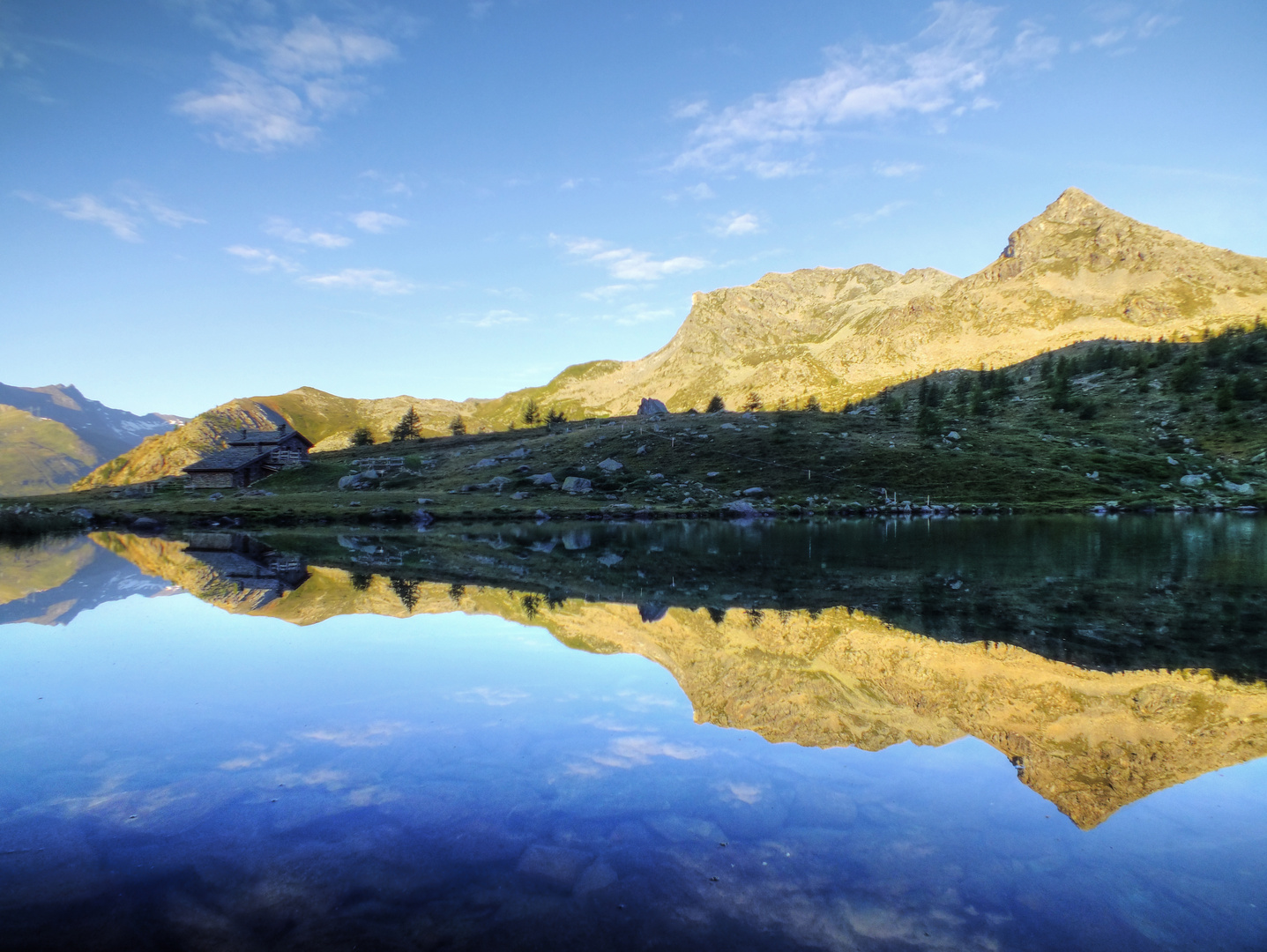 Lago Muffé 2076 m.