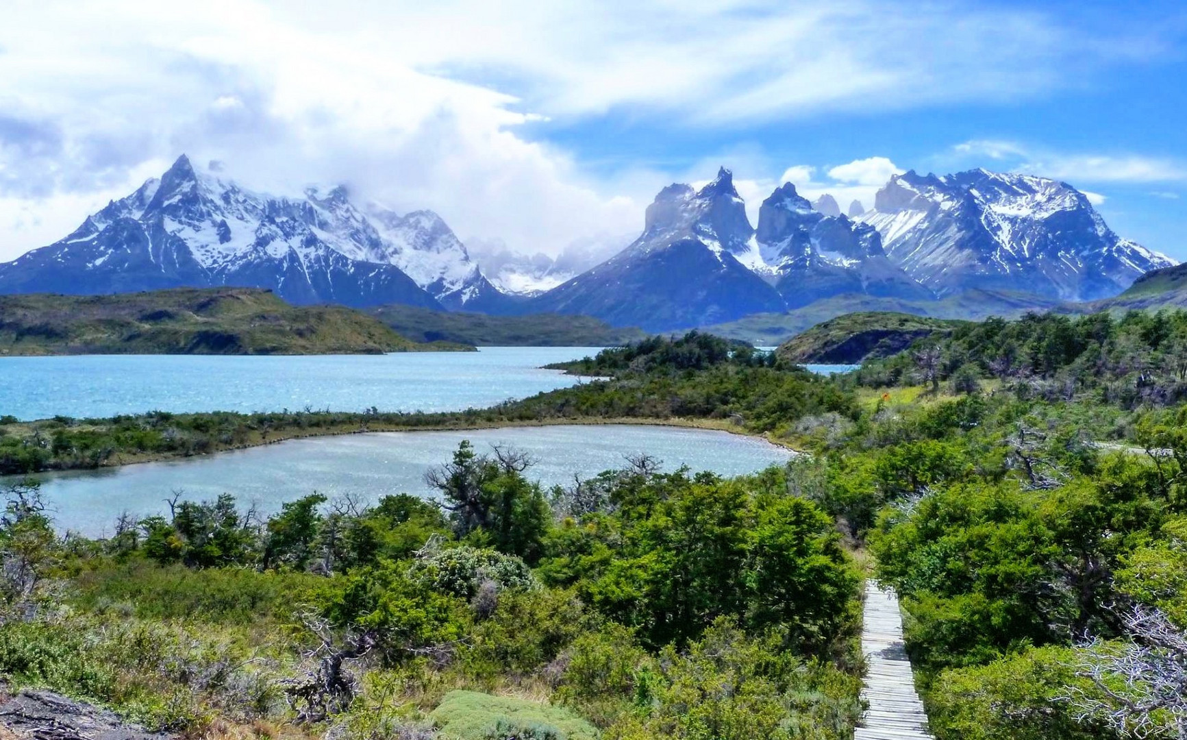 Lago Pehoé mit Blick auf die Cuernos, Torres del Paine 