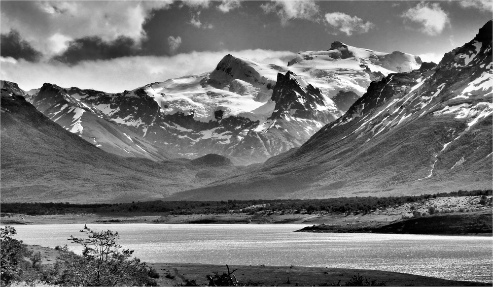 LAGO ROCA