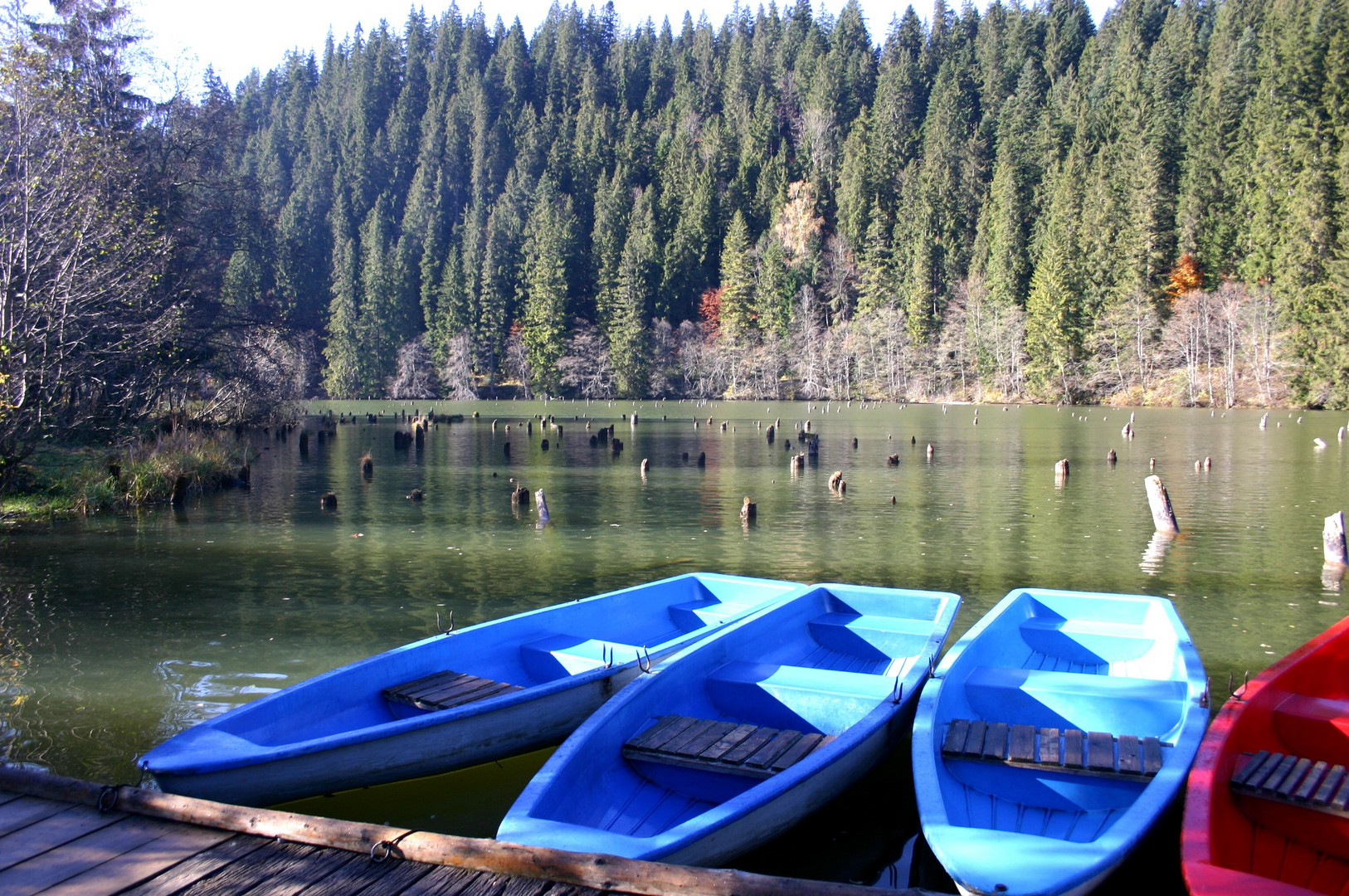 Lago Rojo