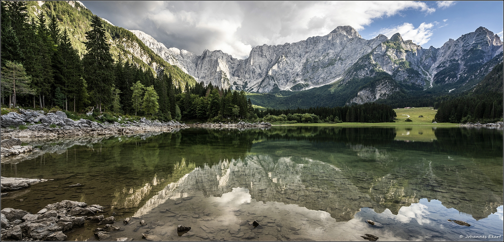 Lago Superiore Di Fusine