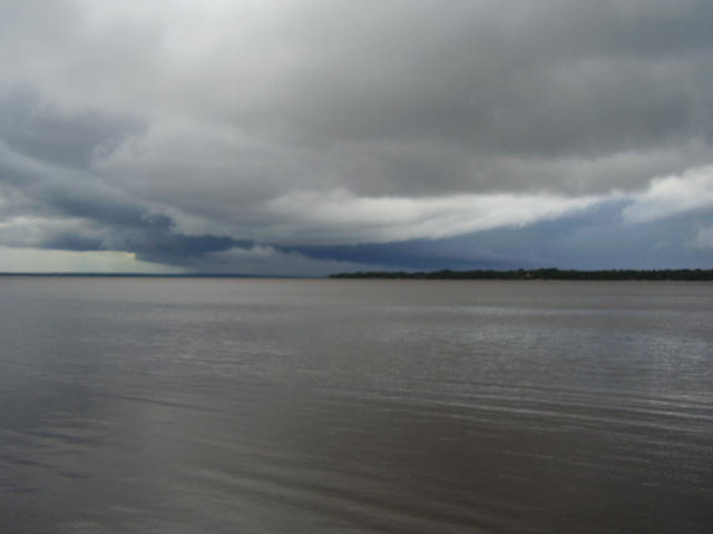 LAGO YPACARAI