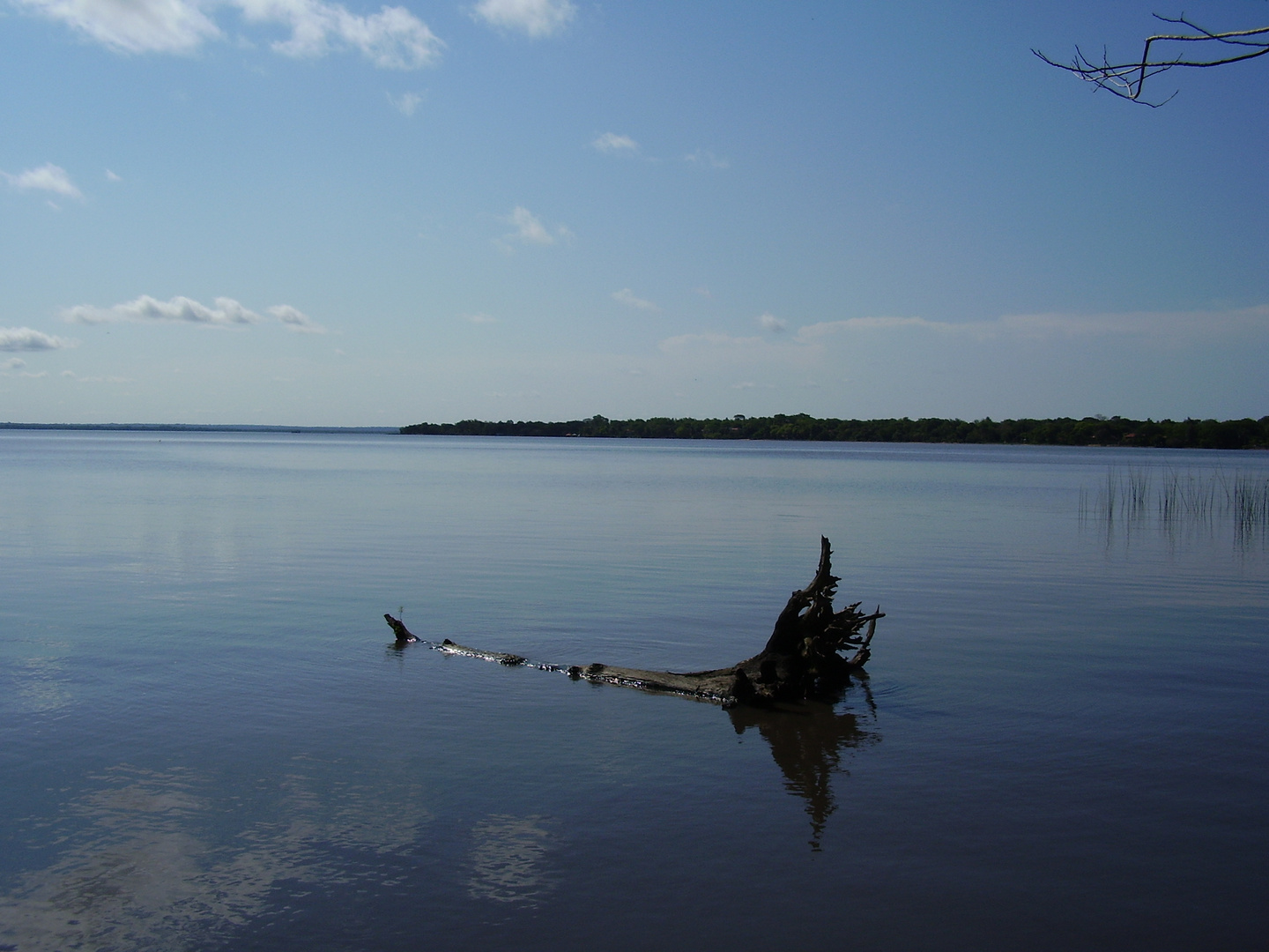 lago ypacarai