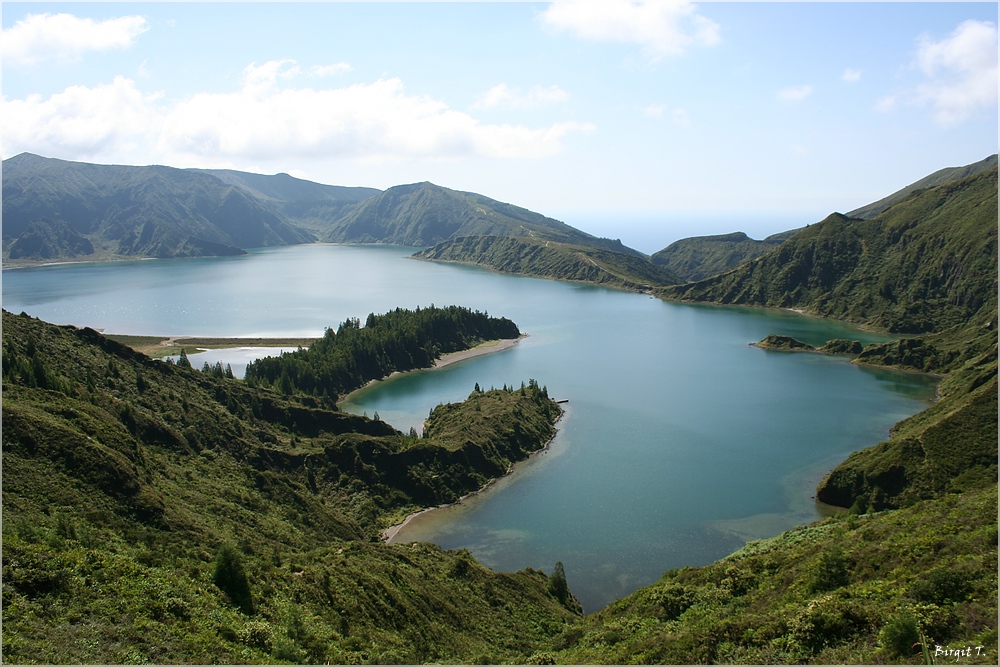 Lagoa da Fogo - II