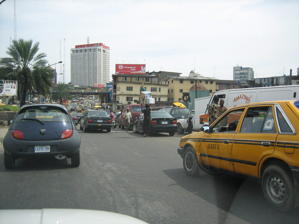 Lagos Einfahrt VICTORIA ISLAND