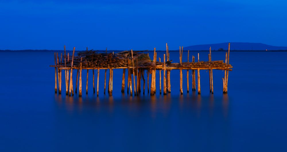 Laguna al crepuscolo