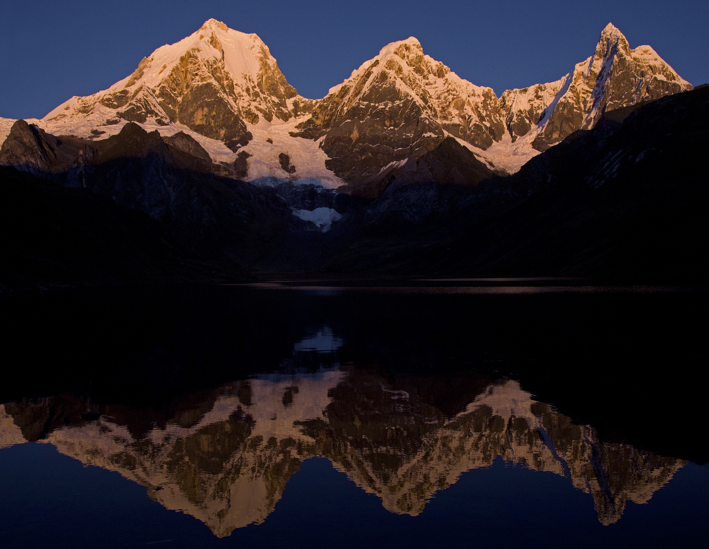 Laguna Carhuacocha 4125m in der Cordillera Huayhuash