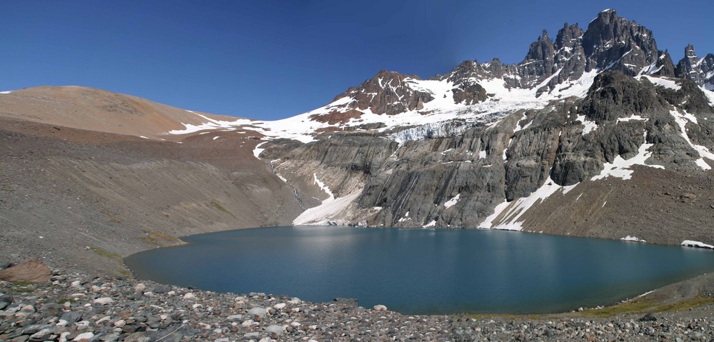 Laguna Cerro Castillo mit dem Cerro Castillo - Chile 2008