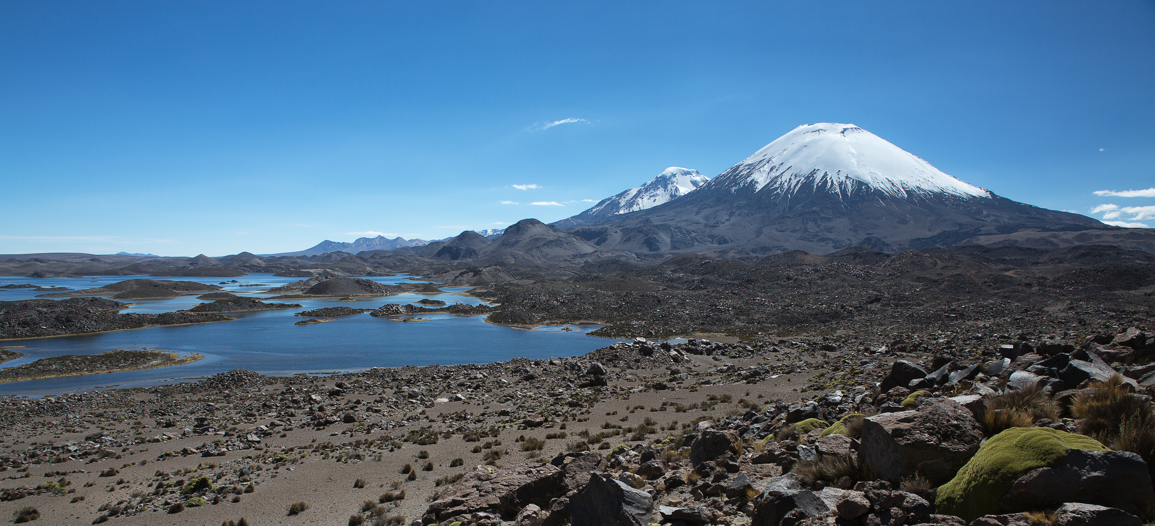 [ … Laguna Cotacotani ]