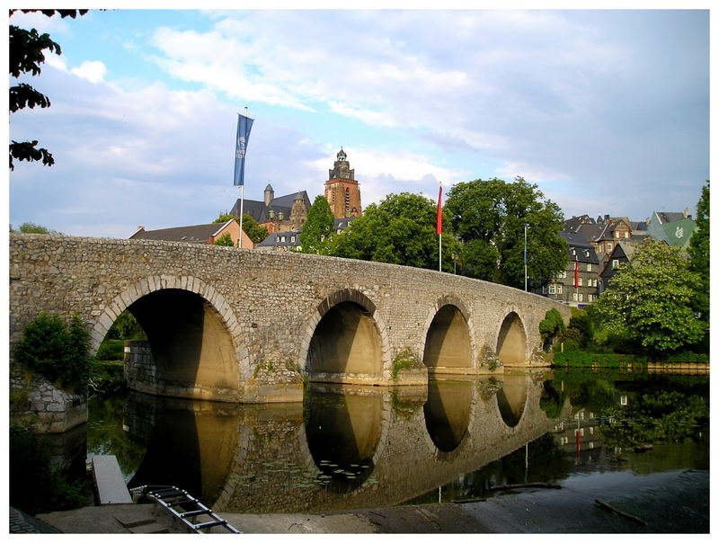 Lahnbrücke mit Dom