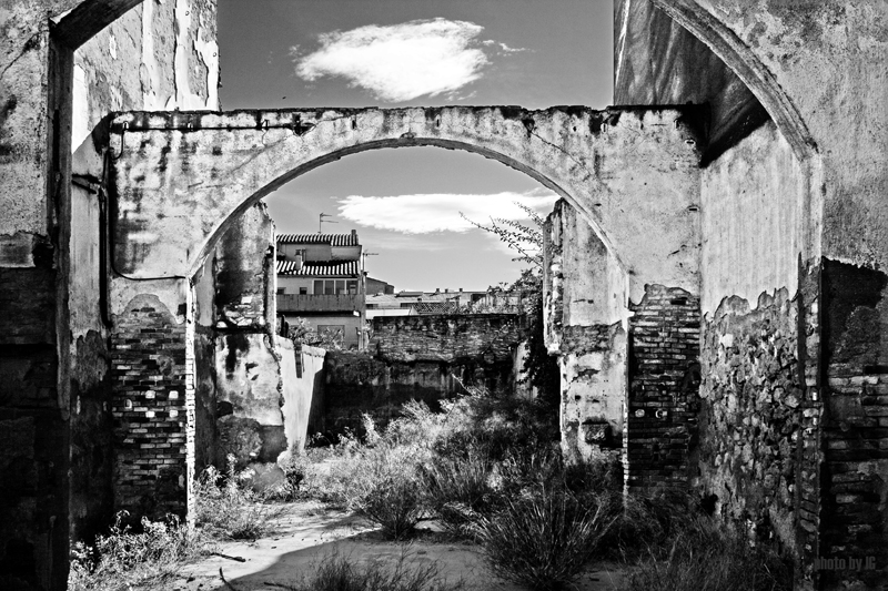 laid waste defeating the boundaries of the sky - figueres